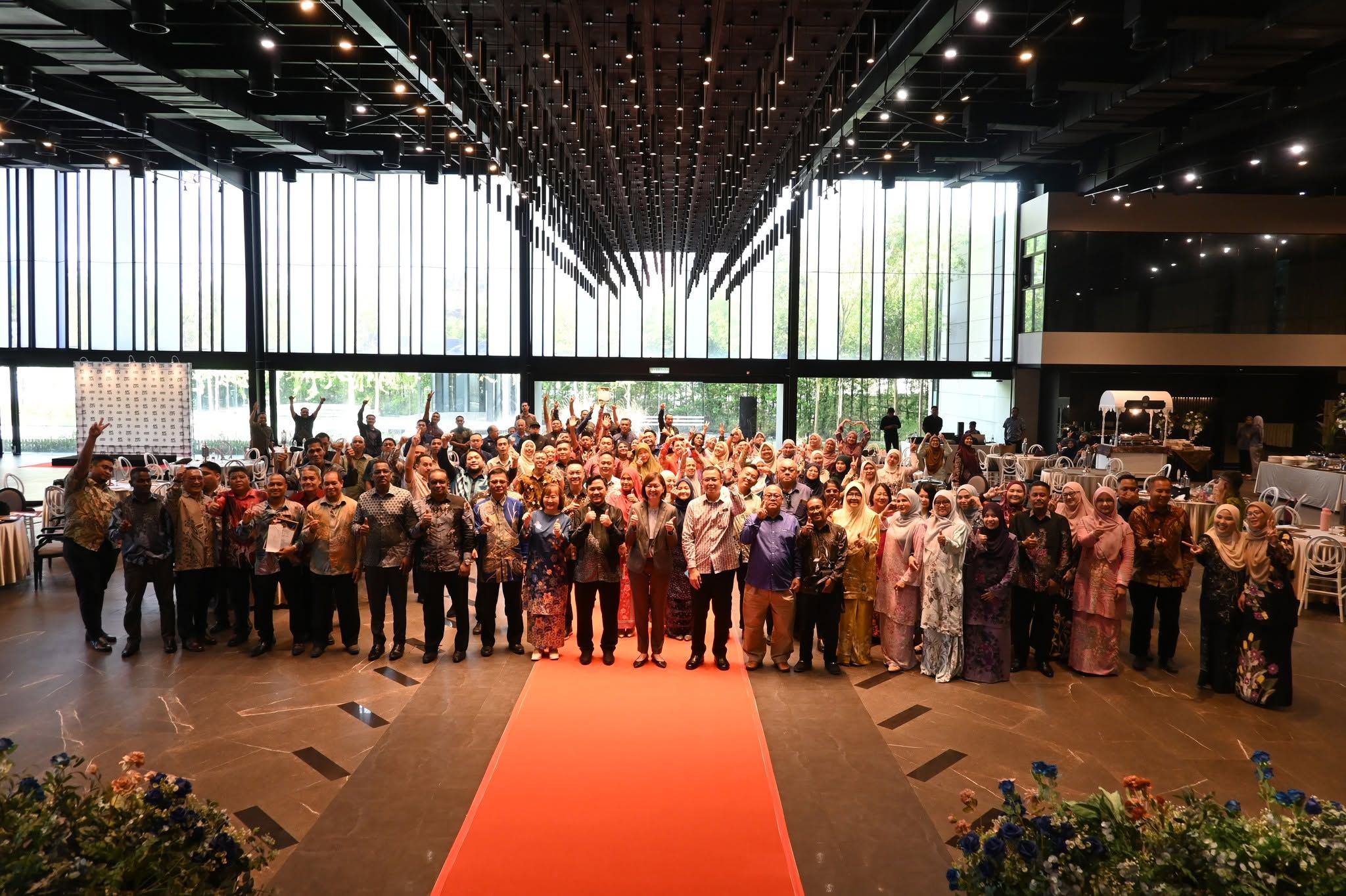 MAJLIS ANUGERAH PERKHIDMATAN CEMERLANG (APC) 2025, MAJLIS PERSARAAN “JASAMU DIKENANG” 2026 DAN MAJLIS PELANCARAN PELAN TINDAKAN BANDAR PINTAR & RENDAH KARBON MDT 2035